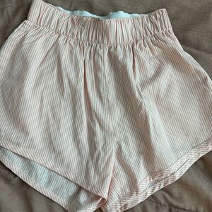 Recreational habits shorts